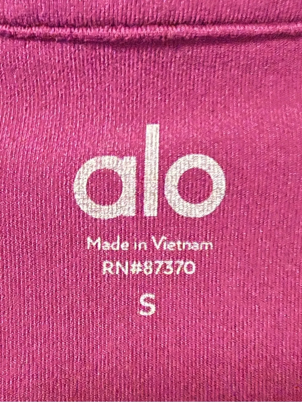 Alo Yoga Mantra Long Sleeve Cutout Top Purple Size Small
